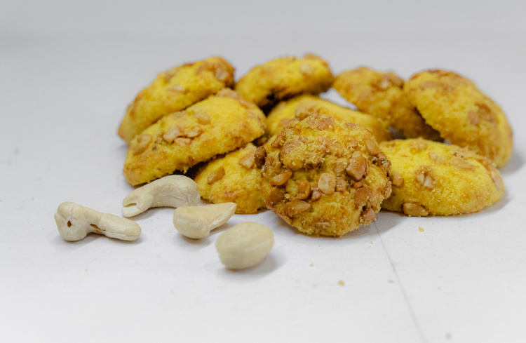 Cashew Bite Cookies